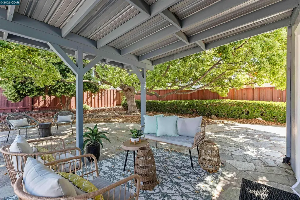 1724 Carriage Drive Walnut Creek CA 94598