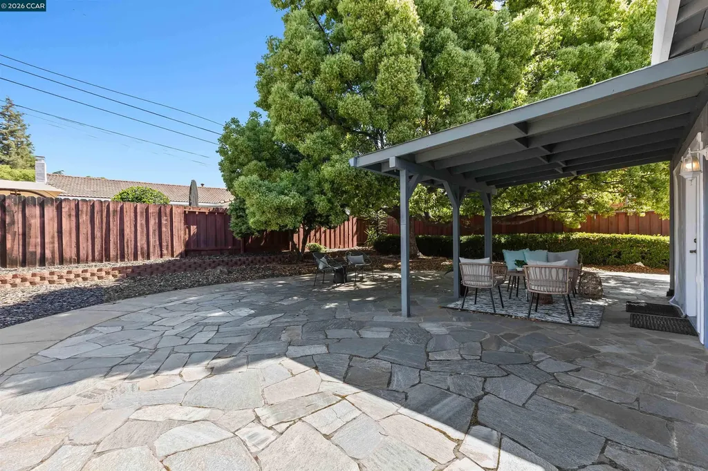 1724 Carriage Drive Walnut Creek CA 94598