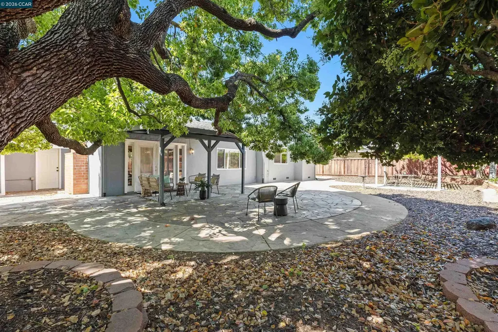 1724 Carriage Drive Walnut Creek CA 94598