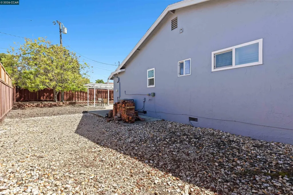 1724 Carriage Drive Walnut Creek CA 94598