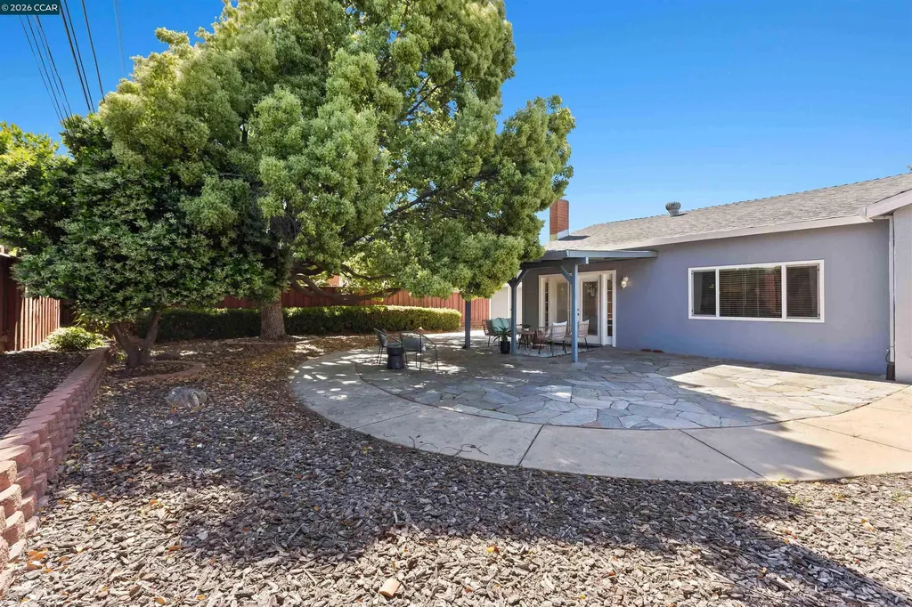 1724 Carriage Drive Walnut Creek CA 94598