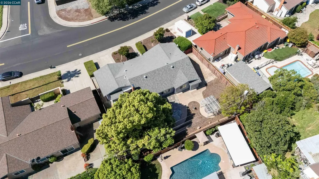 1724 Carriage Drive Walnut Creek CA 94598