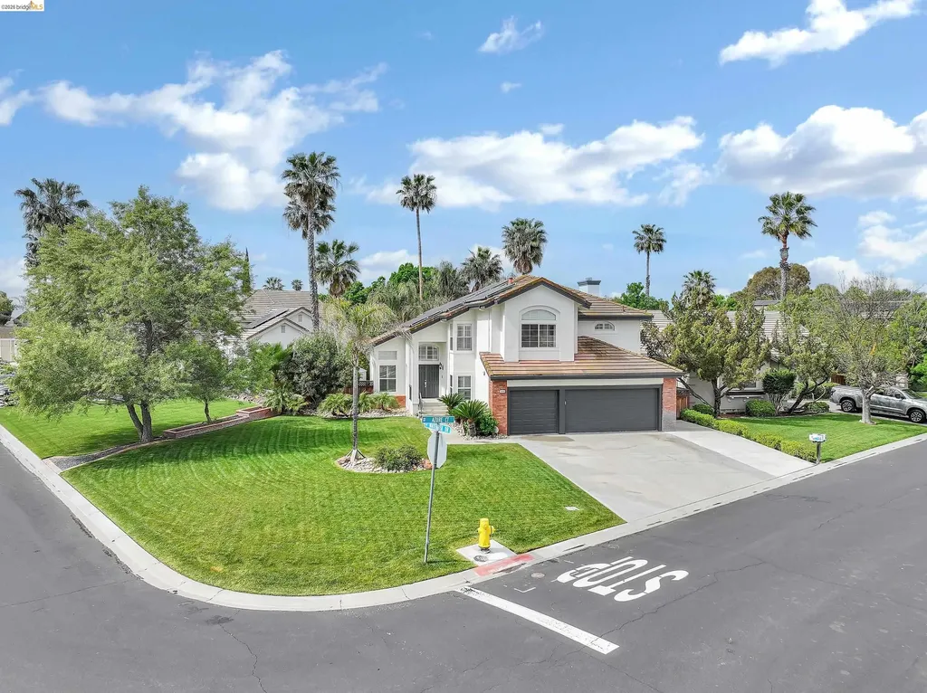 5460 Azure Court Discovery Bay CA 94505