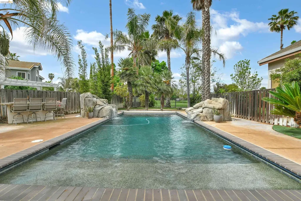 5460 Azure Court Discovery Bay CA 94505
