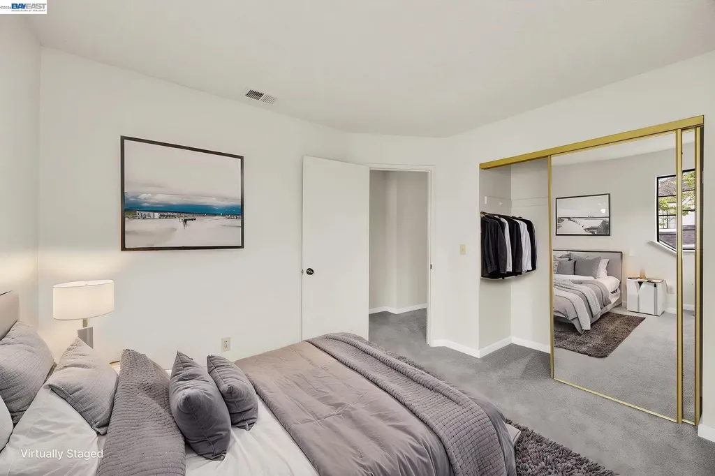 1068 Foster Street Alameda CA 94502