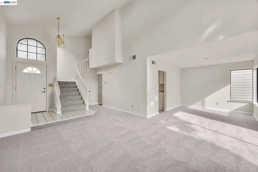 1068 Foster Street Alameda CA 94502