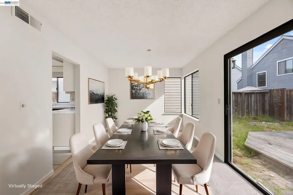 1068 Foster Street Alameda CA 94502