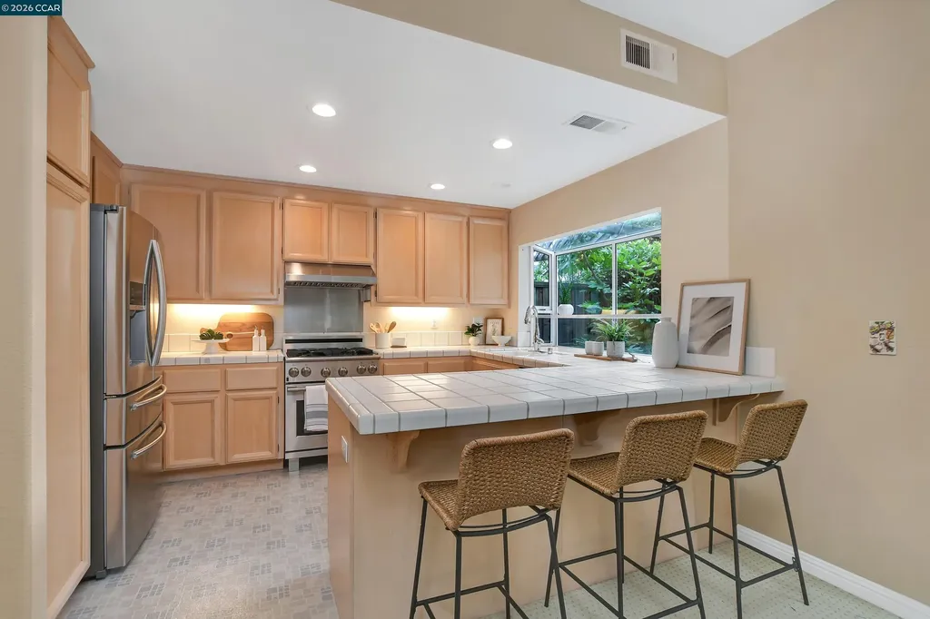 508 Valley View Court Martinez CA 94553