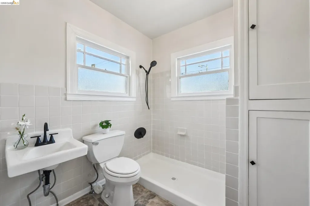 1549 5th Avenue Oakland CA 94606
