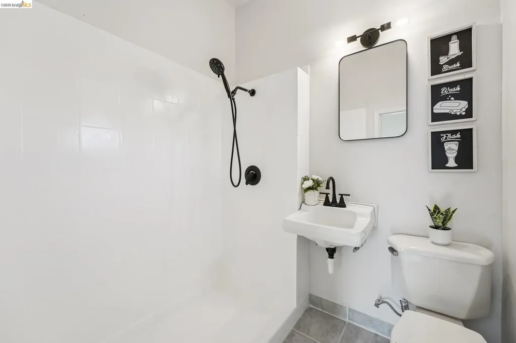 1549 5th Avenue Oakland CA 94606