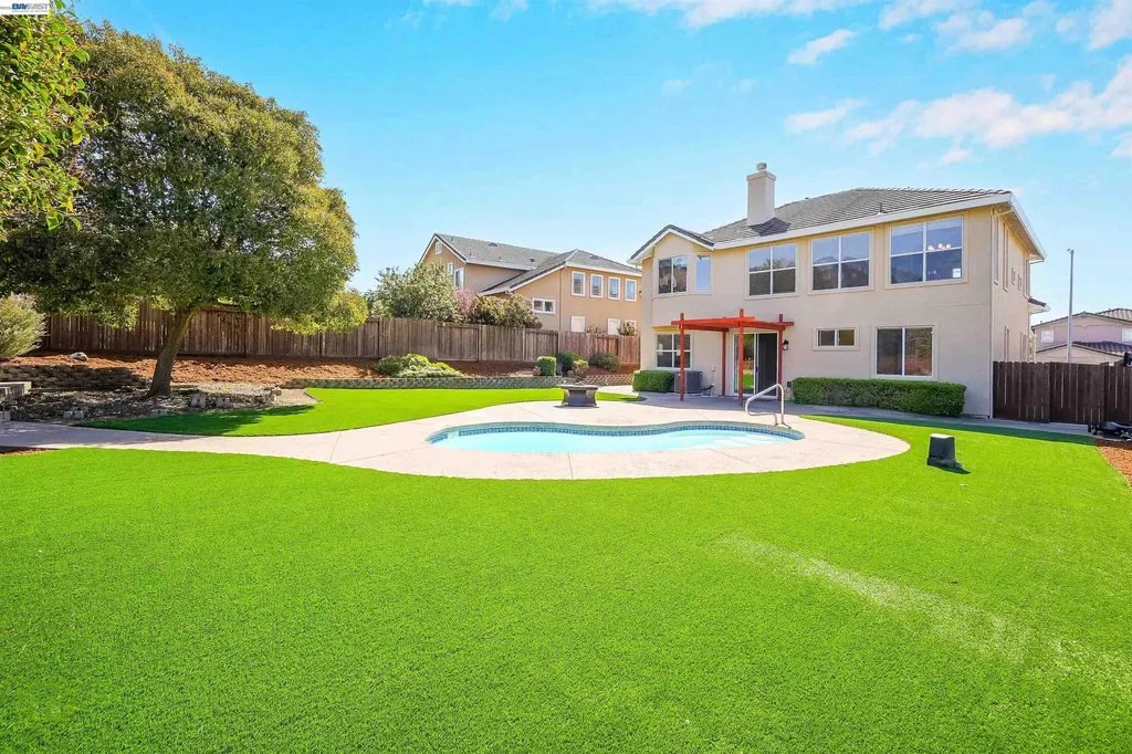5810 Gold Creek Drive Castro Valley CA 94552