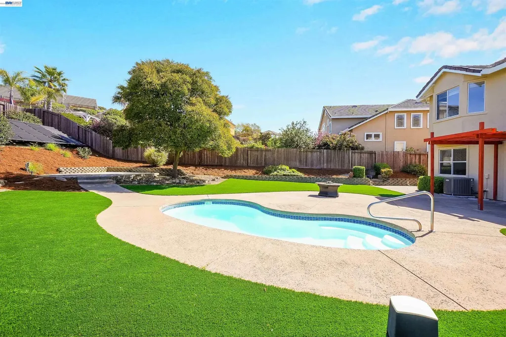 5810 Gold Creek Drive Castro Valley CA 94552