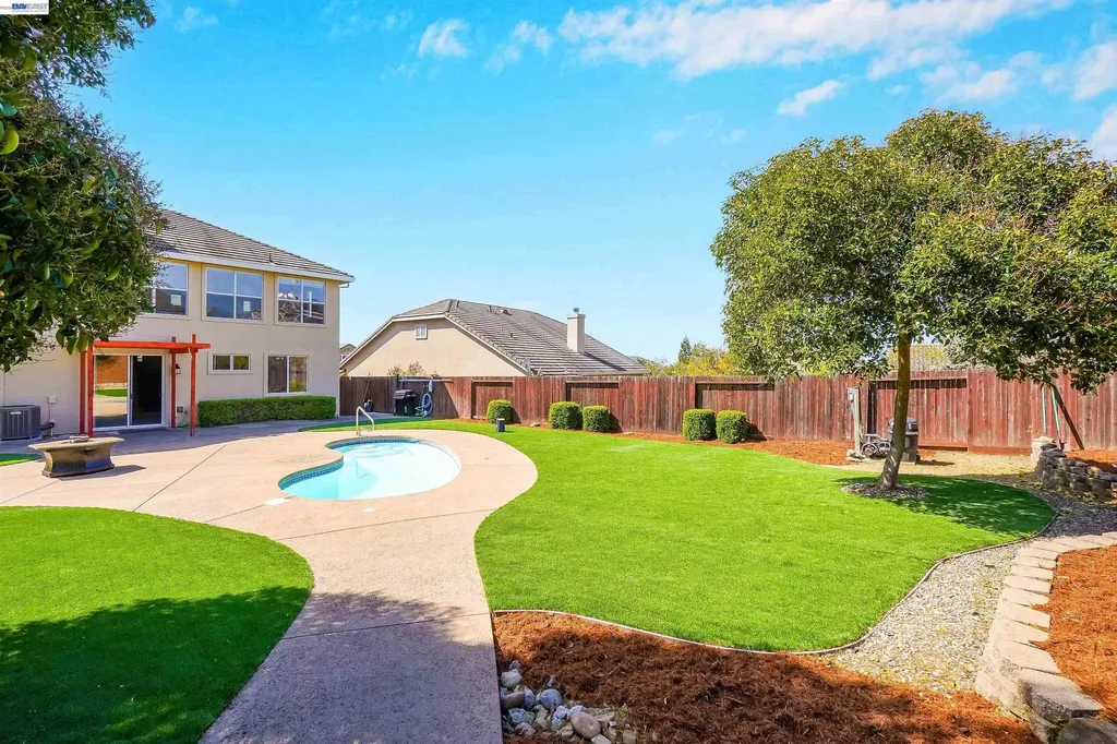 5810 Gold Creek Drive Castro Valley CA 94552
