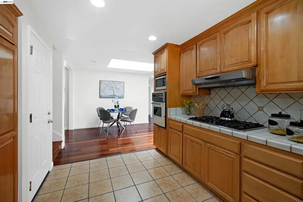 2076 Mento Drive Fremont CA 94539