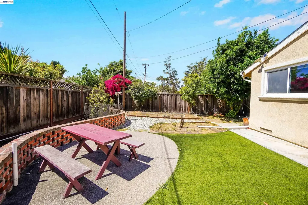 2076 Mento Drive Fremont CA 94539