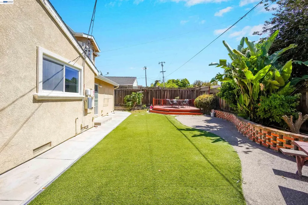 2076 Mento Drive Fremont CA 94539