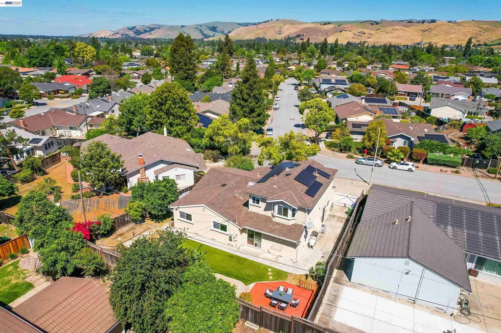 2076 Mento Drive Fremont CA 94539