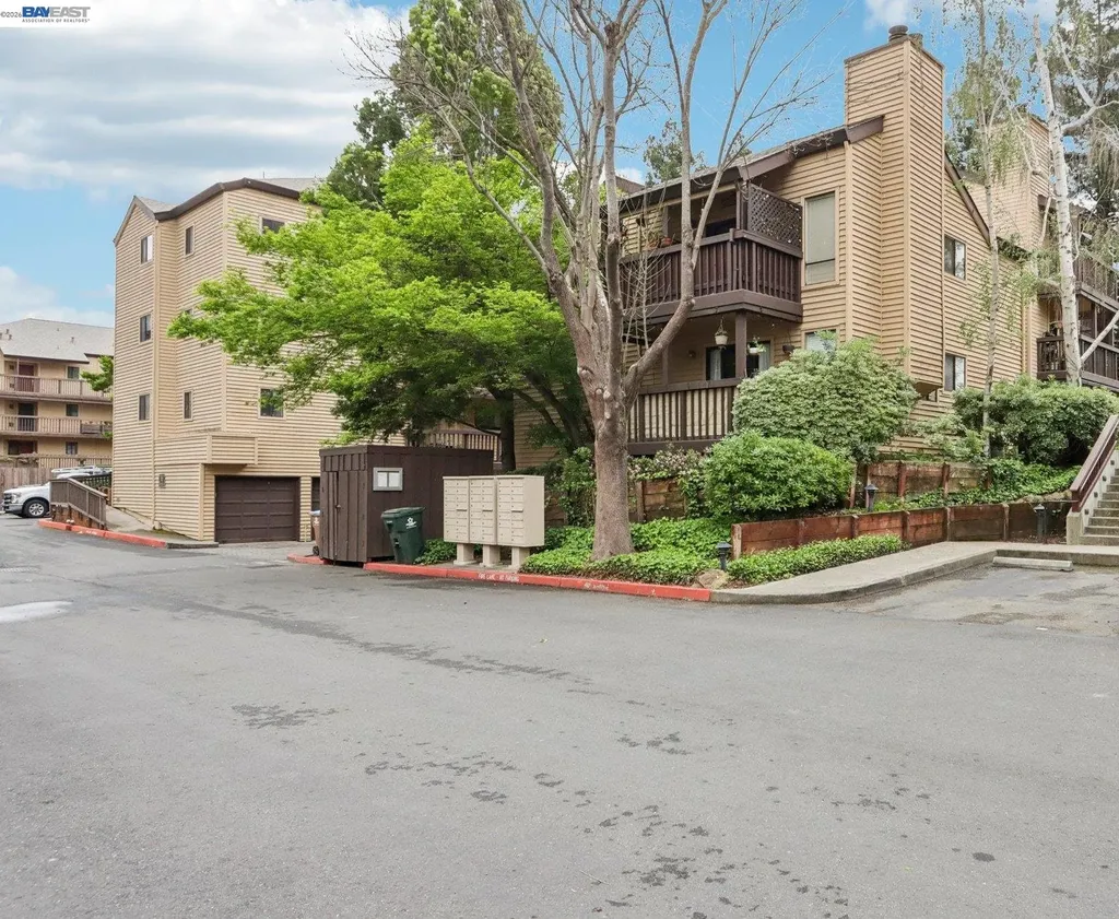 99 Cleaveland Road Pleasant Hill CA 94523