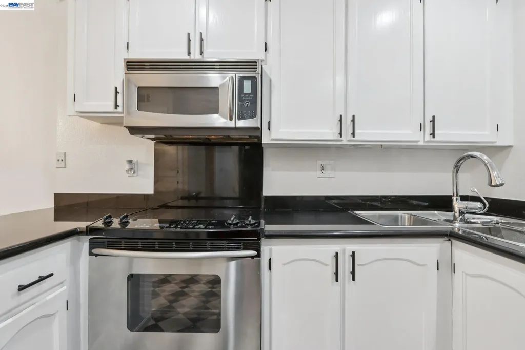 99 Cleaveland Road Pleasant Hill CA 94523