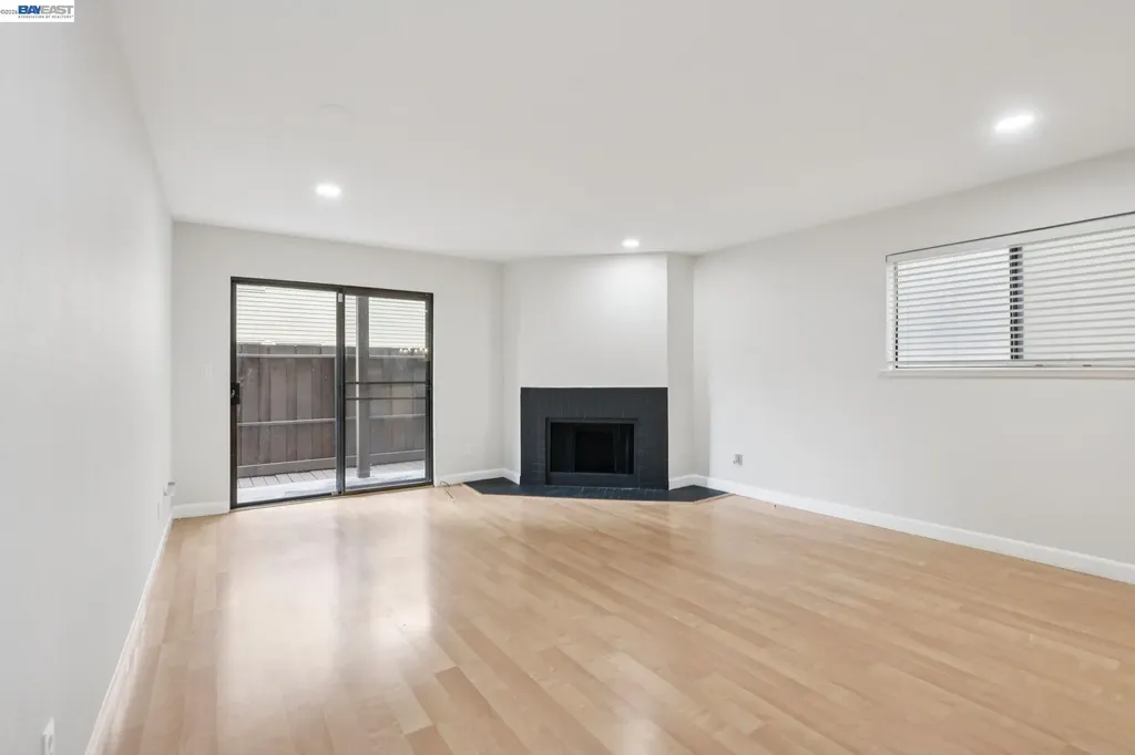 99 Cleaveland Road Pleasant Hill CA 94523