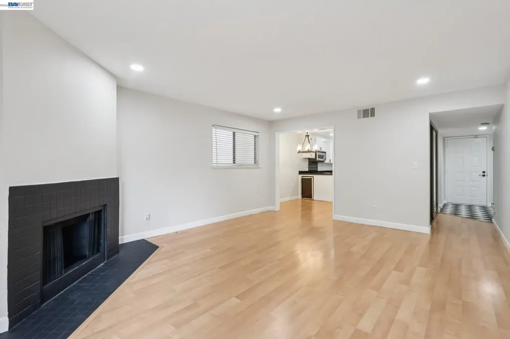 99 Cleaveland Road Pleasant Hill CA 94523