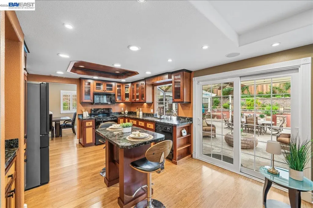 581 Tawny Pleasanton CA 94566