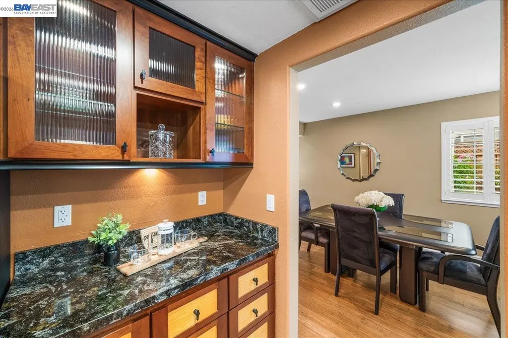 581 Tawny Pleasanton CA 94566