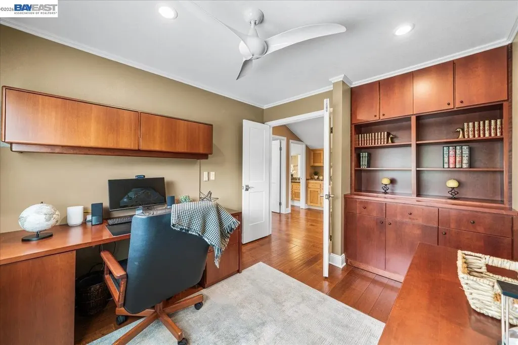 581 Tawny Pleasanton CA 94566