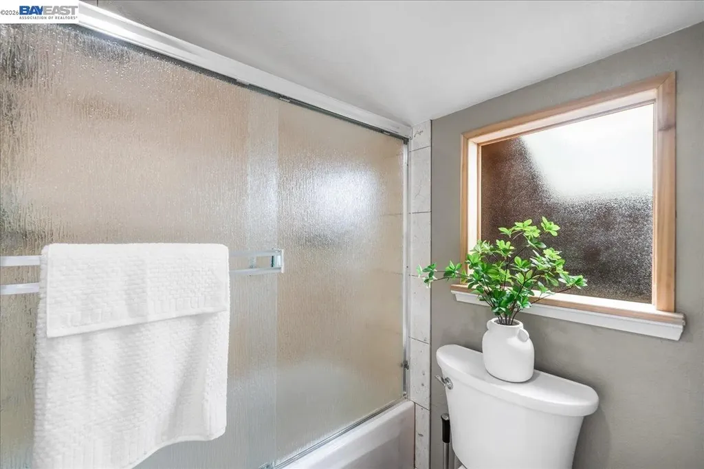 581 Tawny Pleasanton CA 94566