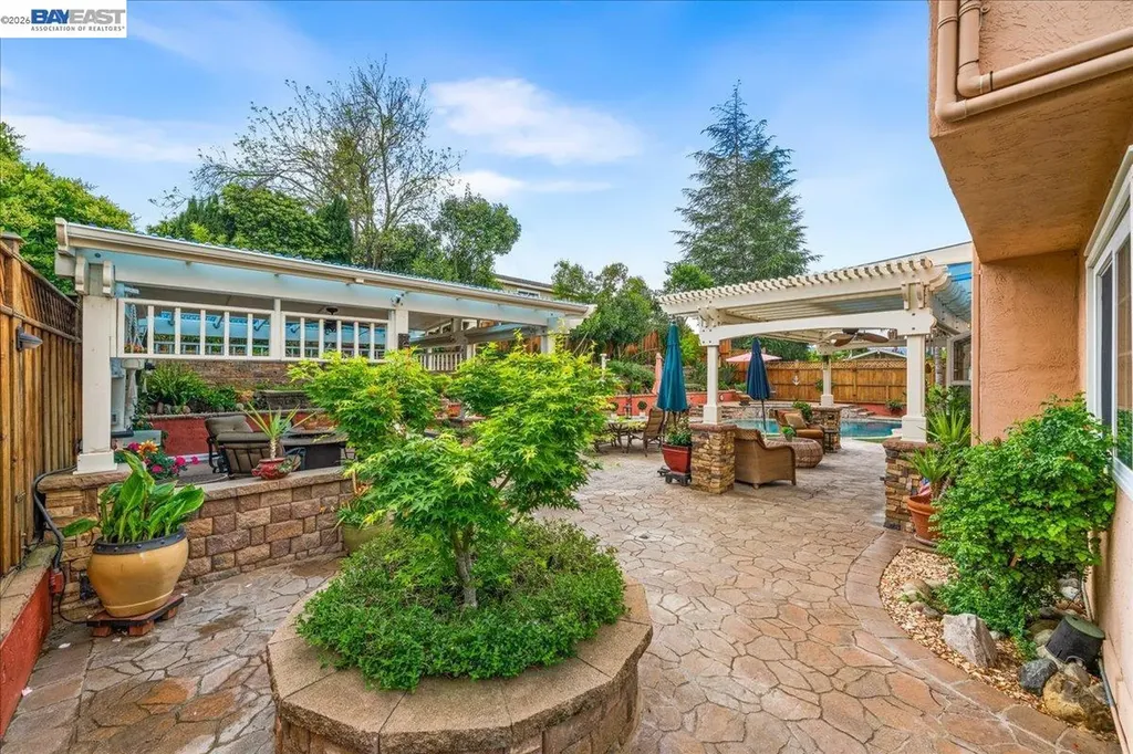 581 Tawny Pleasanton CA 94566