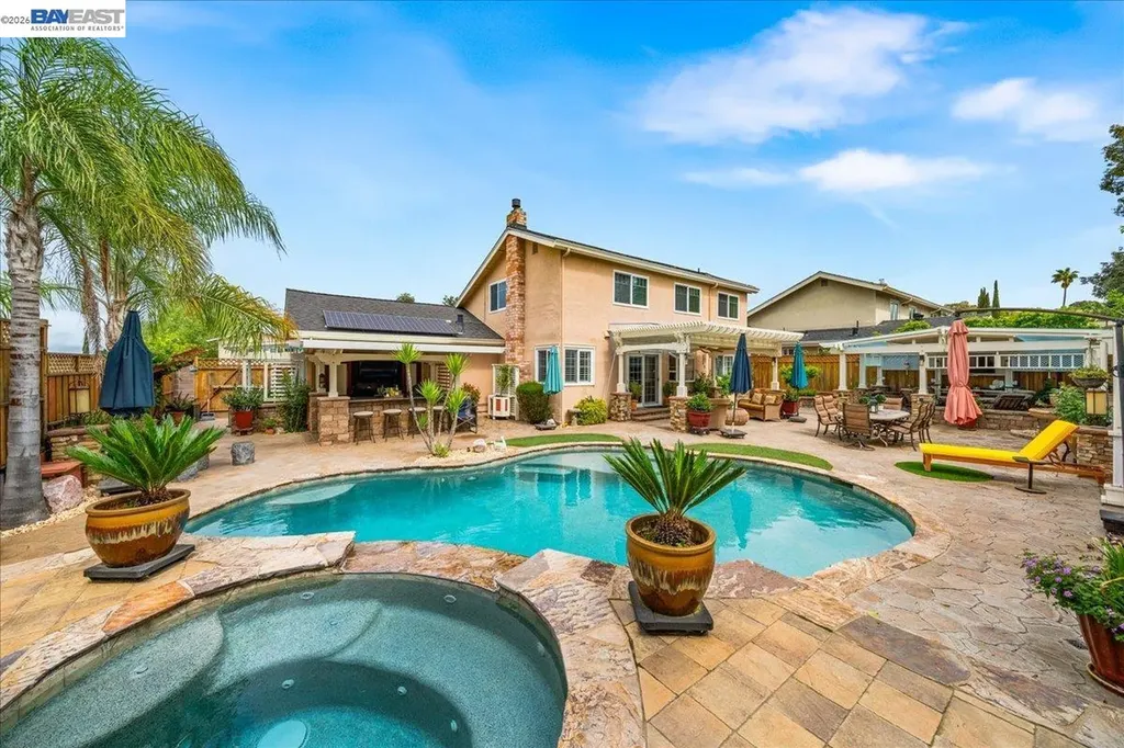 581 Tawny Pleasanton CA 94566
