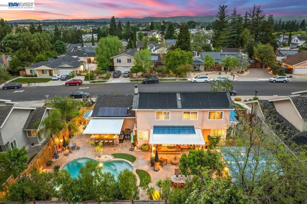 581 Tawny Pleasanton CA 94566
