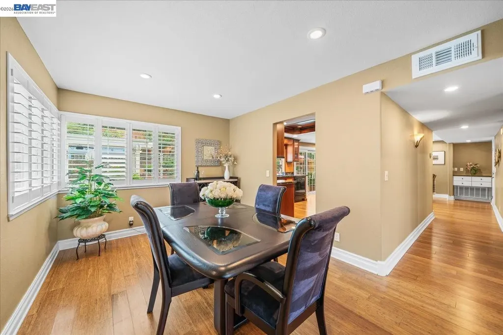 581 Tawny Pleasanton CA 94566