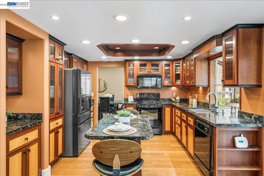 581 Tawny Pleasanton CA 94566