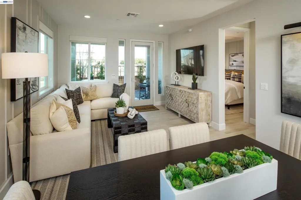 131 Compass Drive Napa CA 94558
