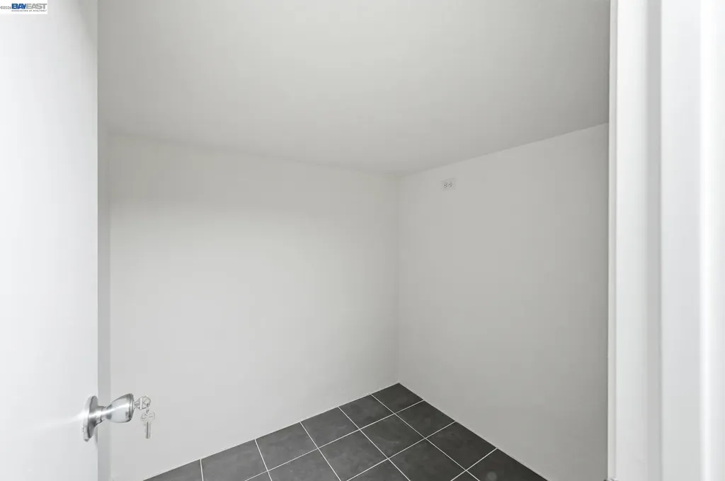 84 Oakes Boulevard San Leandro CA 94577