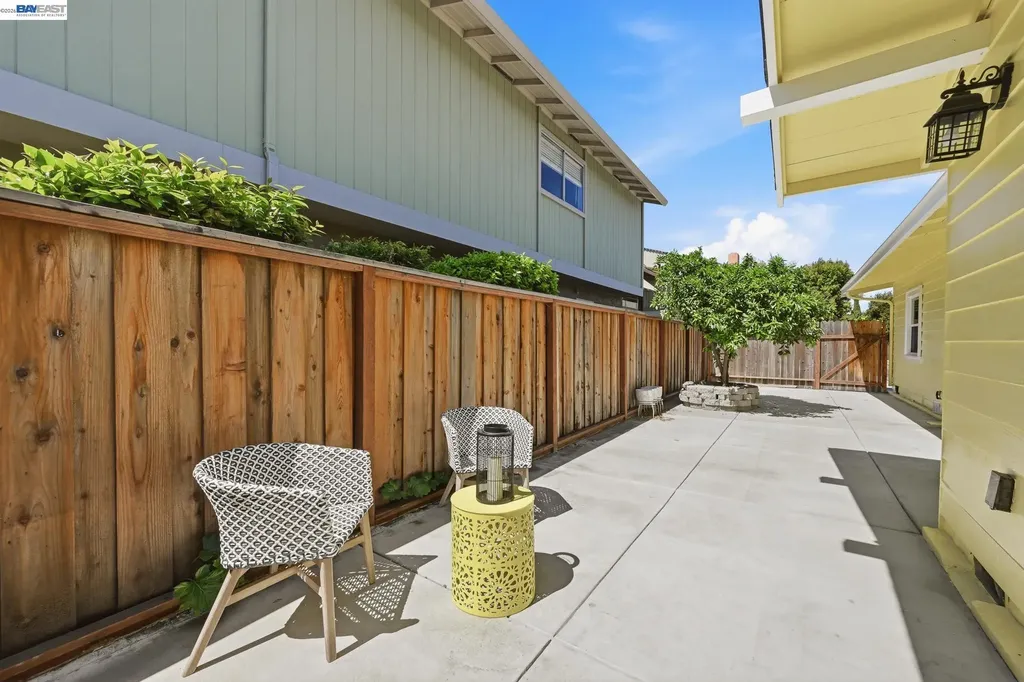 84 Oakes Boulevard San Leandro CA 94577