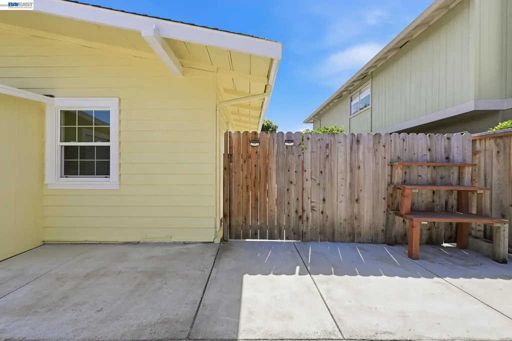 84 Oakes Boulevard San Leandro CA 94577