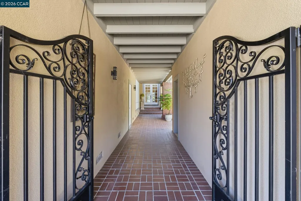 45 Merrill Circle Moraga CA 94556