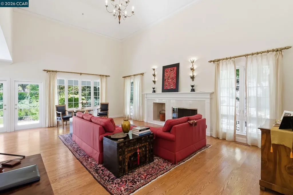 45 Merrill Circle Moraga CA 94556