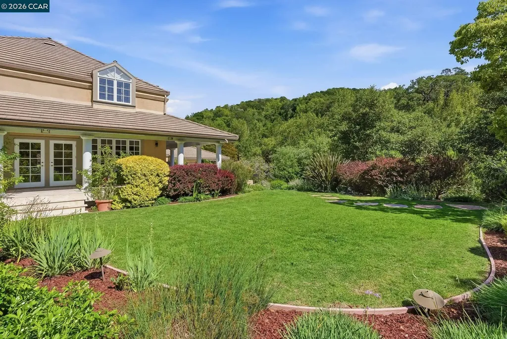45 Merrill Circle Moraga CA 94556