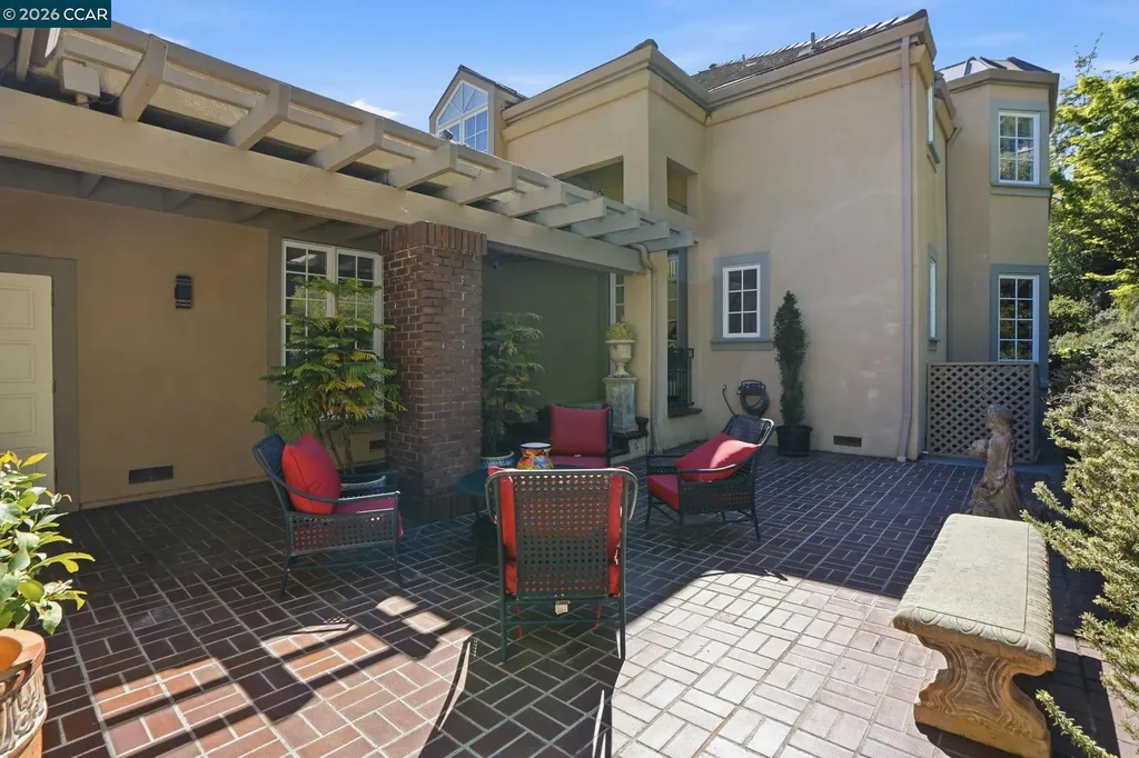 45 Merrill Circle Moraga CA 94556