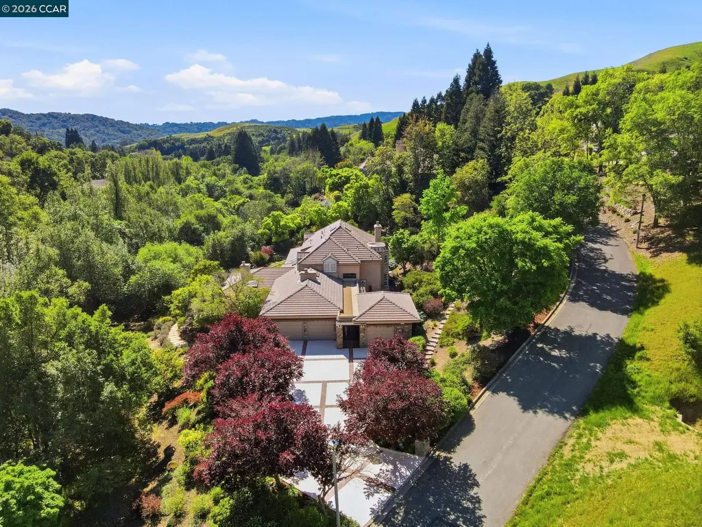 45 Merrill Circle Moraga CA 94556