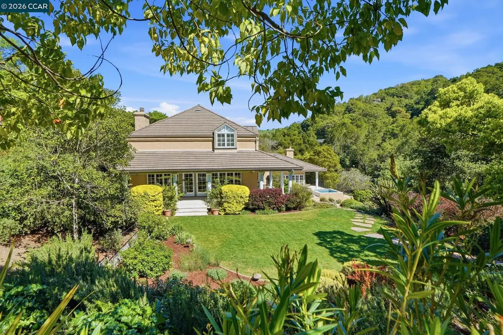 45 Merrill Circle Moraga CA 94556