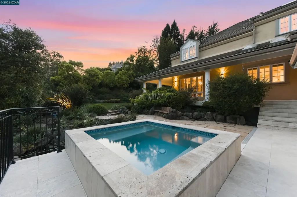 45 Merrill Circle Moraga CA 94556