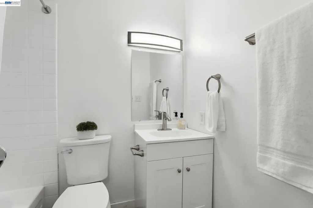 2216 Segundo Court Pleasanton CA 94588