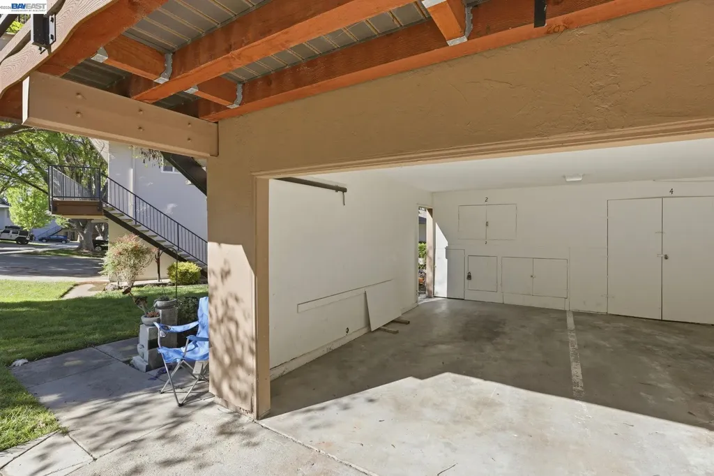 2216 Segundo Court Pleasanton CA 94588