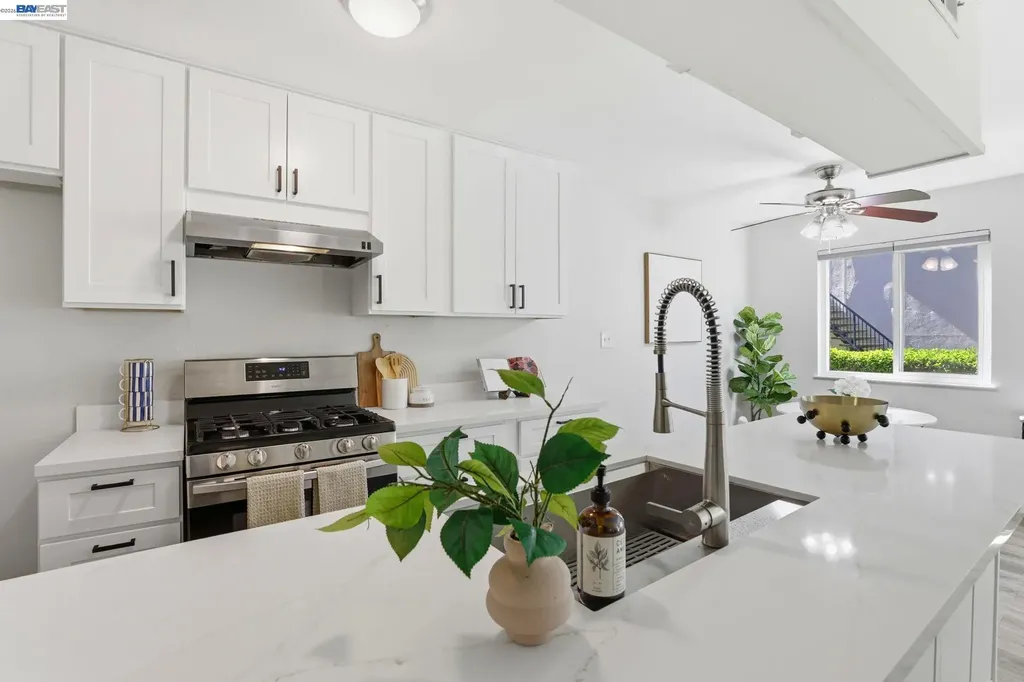 2216 Segundo Court Pleasanton CA 94588