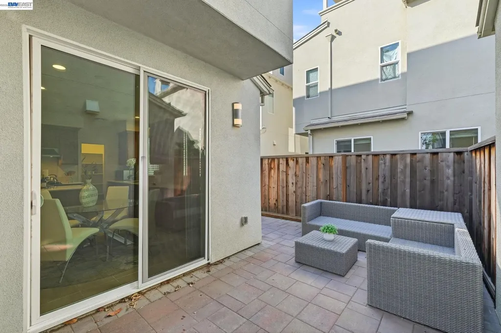 8553 Schooner Way Newark CA 94560