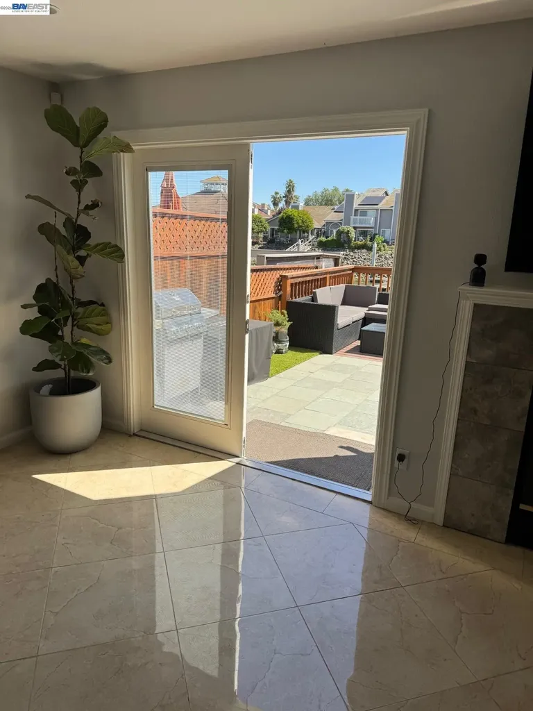 316 Heron Drive Pittsburg CA 94561